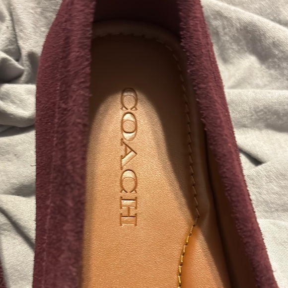 Coach nwot women’s Burgundy Loafers - Picture 6 of 6